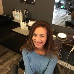 Meet your Posher, Maxine